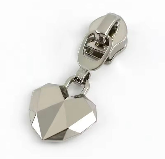 #5 Heart Diamond-Cut Zipper Pull (Fits #5 Nylon Coil Zipper Tape, 1-Pack)